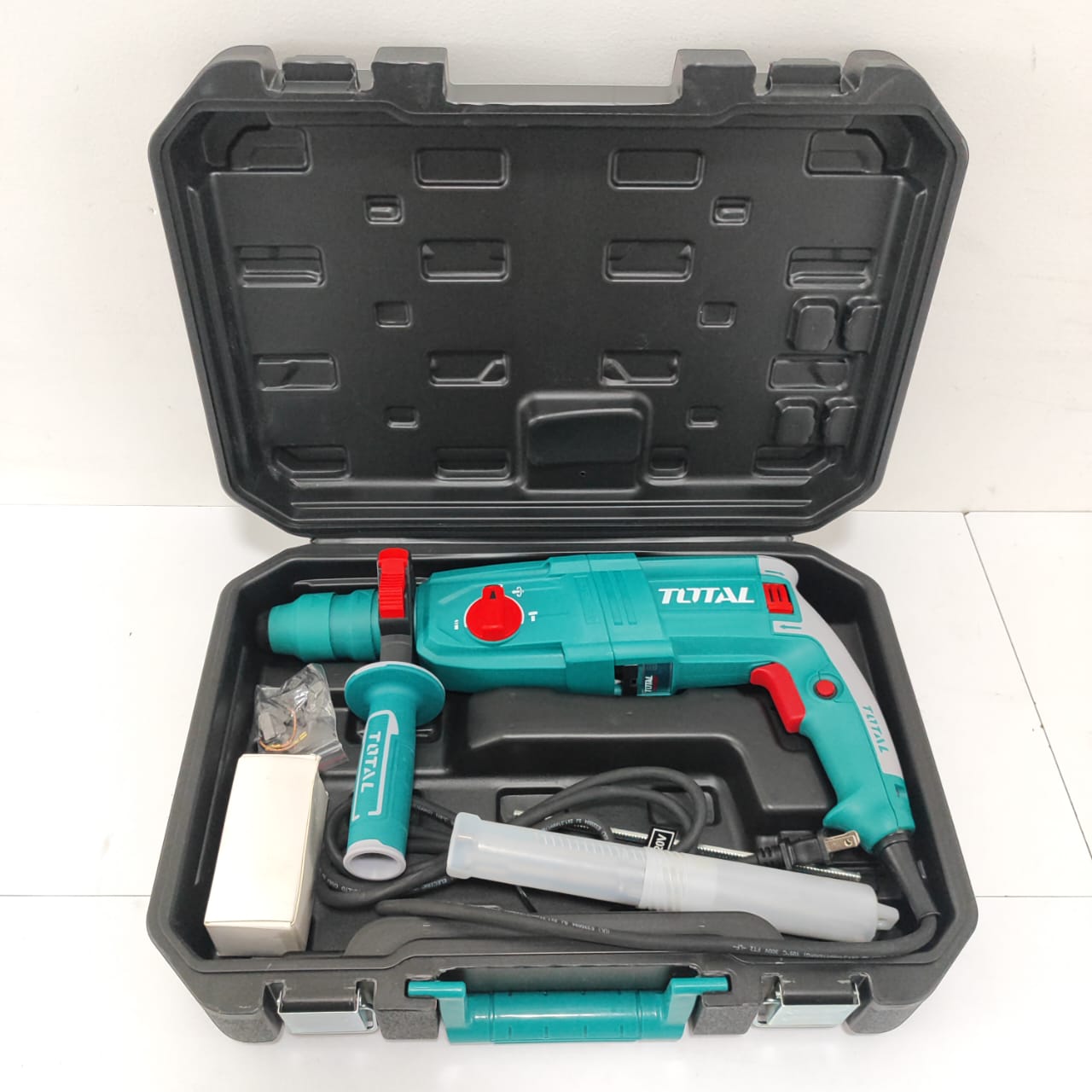 Rotomartillo Total 800 W