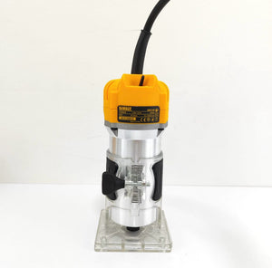 Rebordeadora Dewalt 800 W
